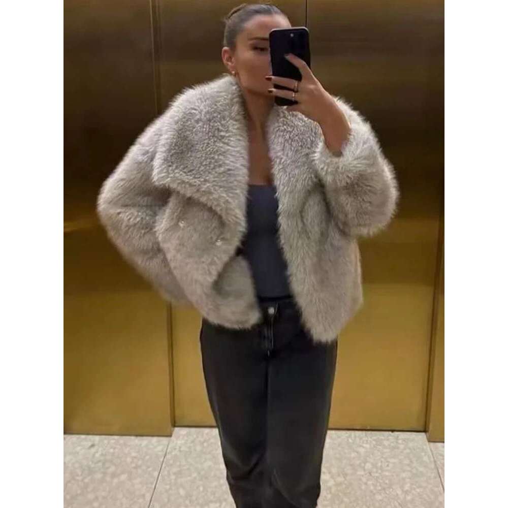 Designer Clothes TRAF 2024 Woman Autumn Winter Faux Fur Coat Plush Fluffy Women's Jacket New In Outerwears White Red Gray Black Wool Blends Coats