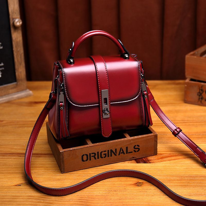 High End Feeg Diagonal Cross Western Stle Square Women's New And Fashionable Small Portable Shoulder Bag,