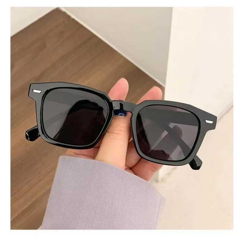 New Retro Vintage Square Frame Sunglasses for Women Men Unisex Transparent Outdoor Sports Ridding Black Sunglasses Eyewear UV400C250411