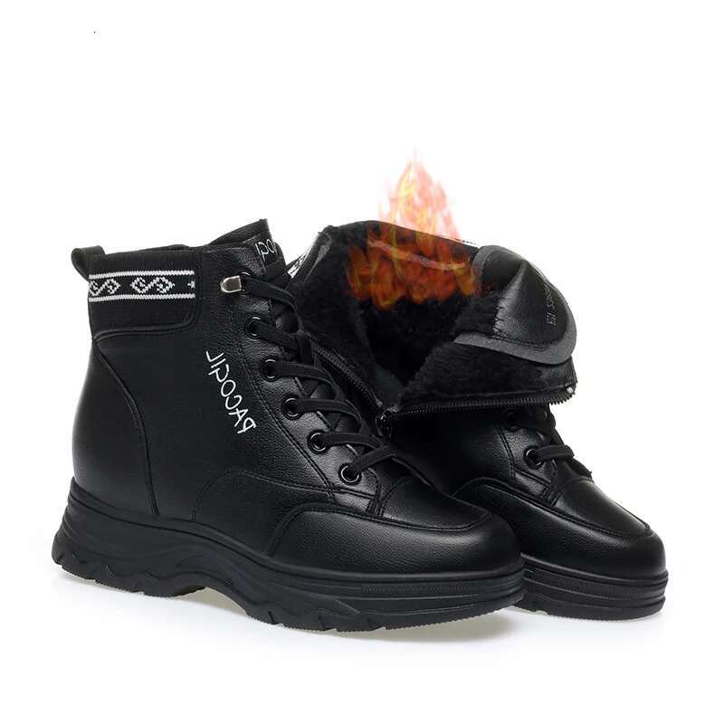 2025 New Women's High Top Black Lace Designer Fashion Flat Heel Boots Thick Bottom