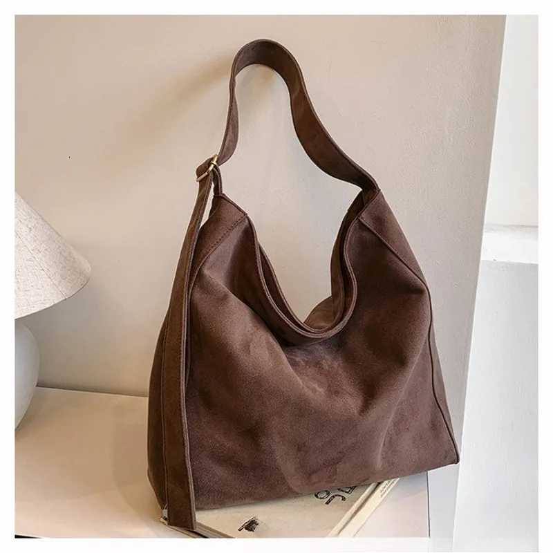Suede Tote Bag Women Lightweight Shoulder Handbag for Daily Commute Office Work Fashionable Shoulder Bag for WomenW251112