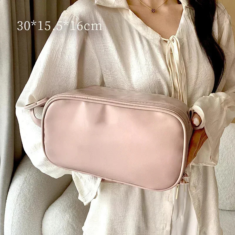 Travel bag mens makeup bag waterproof makeup bag organizer large capacity makeup bag 250410