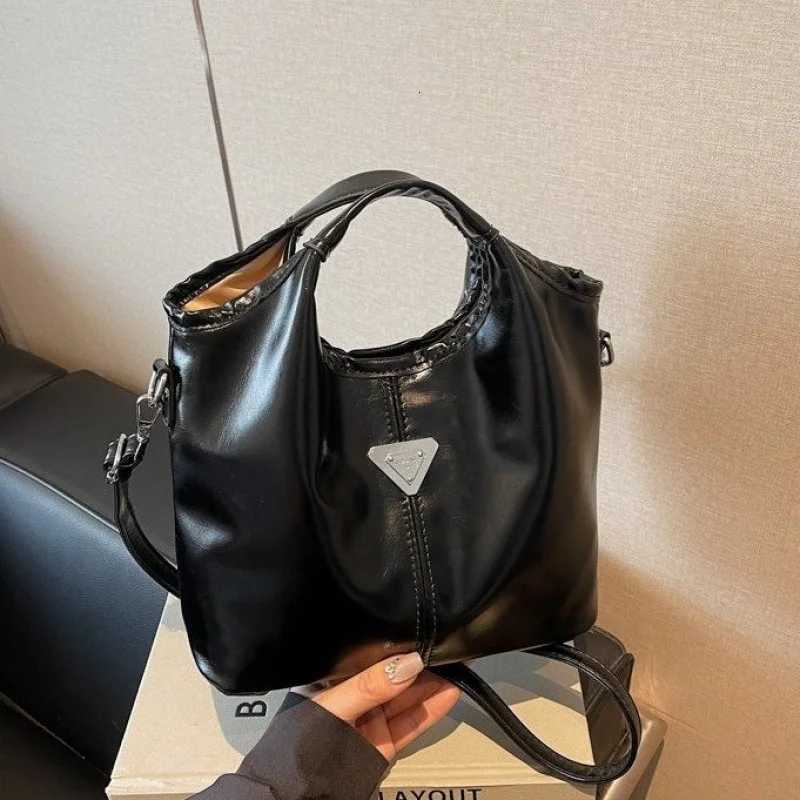 Womens Leather Crossbody Bag Classic Elegant Shoulder Bag Messenger Bag For Ladies Luxury BrandW251111