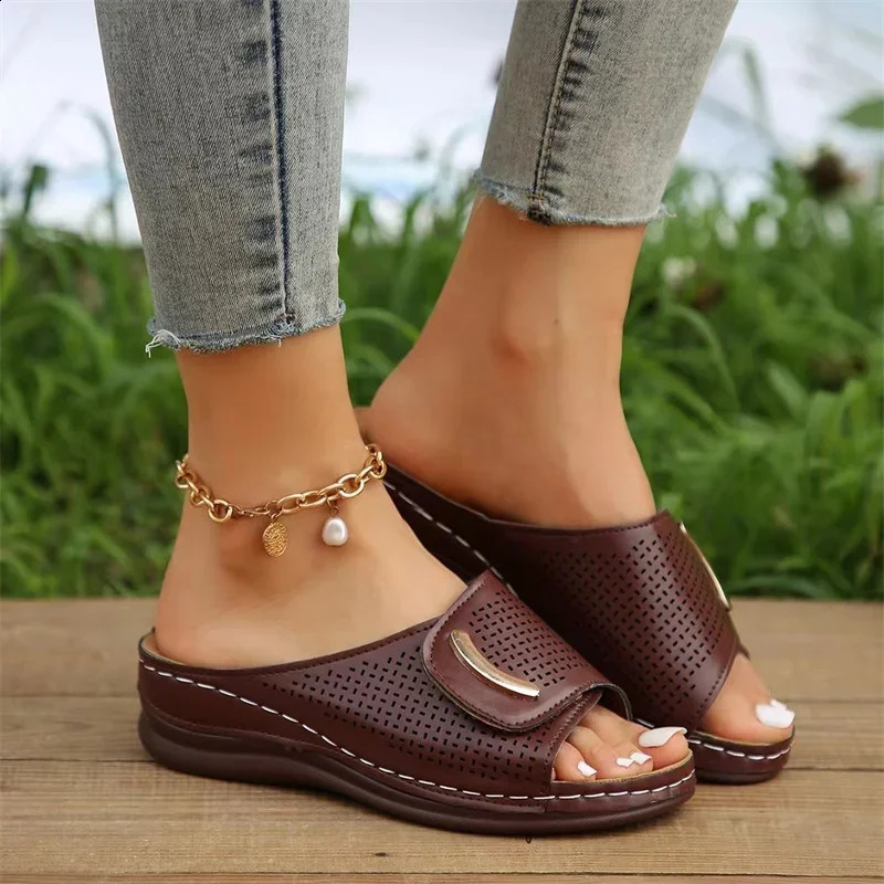 Women Hollow Out Wedge Slippers Summer Woman Comfy Breathable Platform Sandals Female Non Slip Slippers Plus Size 42 250402