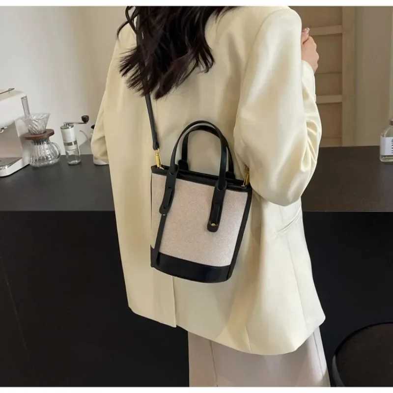 2025 Fi Versatile PU canvas bucket shoulder and cross body bag simple casual womens luxury handbagXJ250412