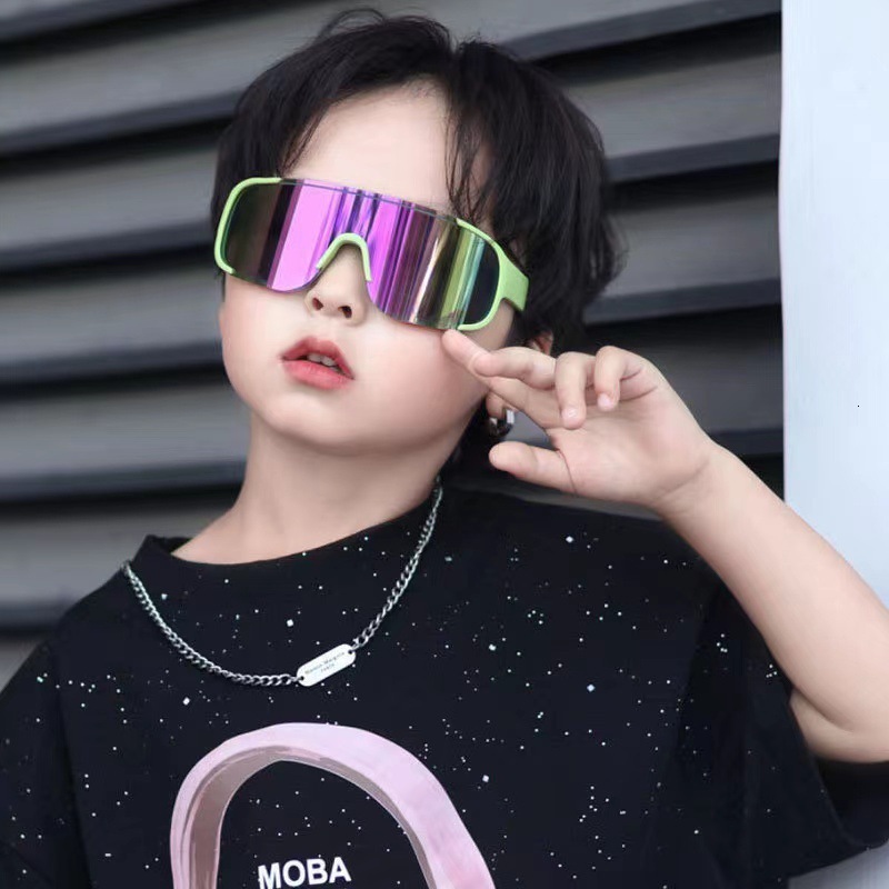 Fashionable boys' girls' sports sunglasses, large frame ski goggles, outdoor windproof, sand proof, and UV resistant children's cycg go