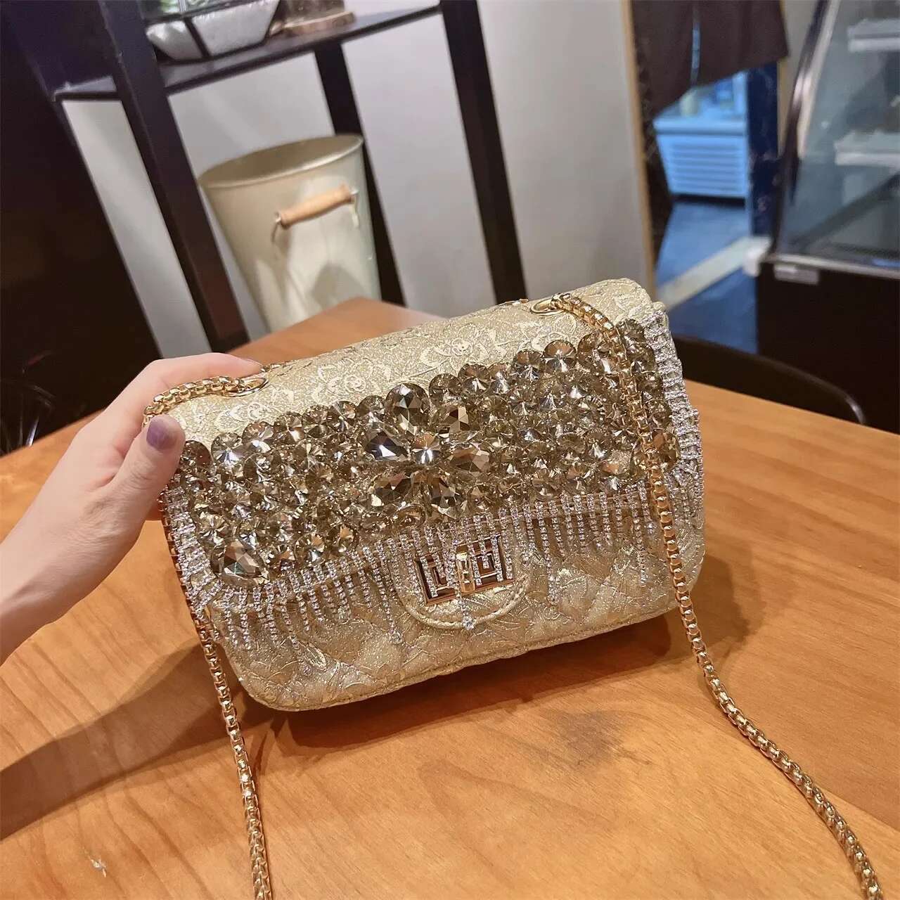 Dia-Encrusted Rhombus Chain Female 2025 New Autumn And Winter Shoulder Crossbody Fragrant Wind Small Bag Hand Bags