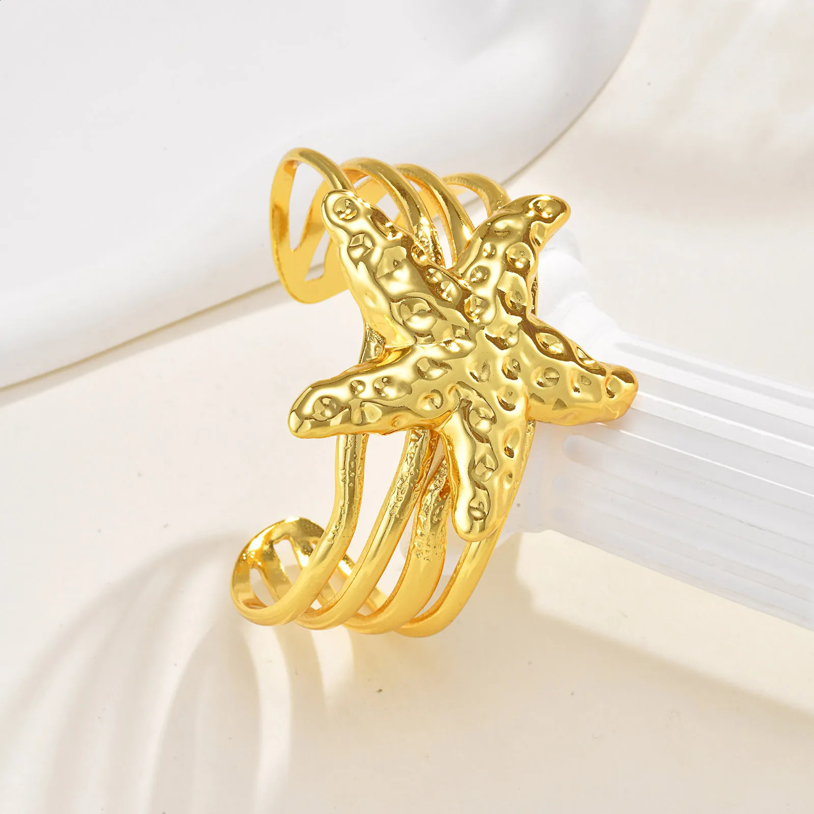 Short and chubby wide cuff starfish bracelet for women 18K genuine goldplated open stainless steel jewelry 250410