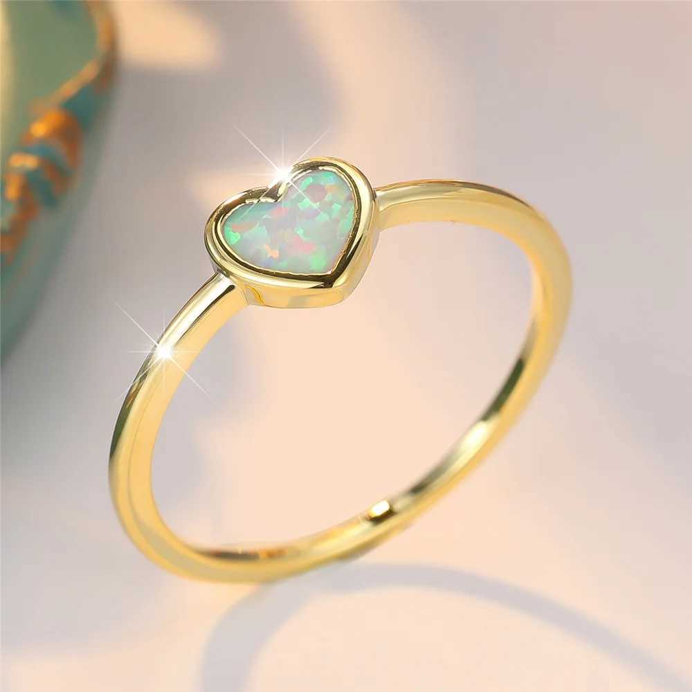 Vintage Womens White Opal Jewelry Cute Gold Wedding Heart Ring Luxury Engagement Valentines Day Gift for WomenXJ250412