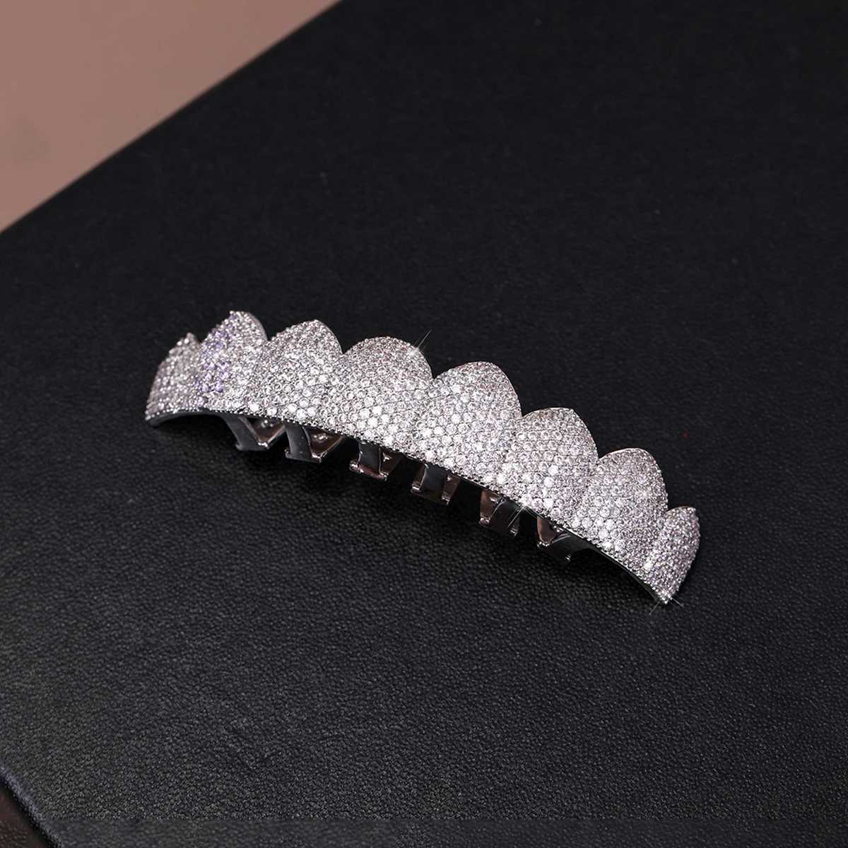 Hip Hop Teen Grills Big Golden Teen Halloween Party Grilz Trendy Rapper Jewelry Fun Nightclub Accessories Fashion Jewelry W250412
