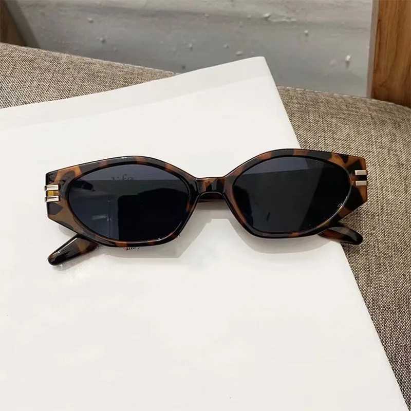 New Small Frame Oval Sunglasses Women Brand Designer Vintage Sun Glasses Lady Outdoor Travel Fashion Eyewear UV400 Oculos De SolC250411