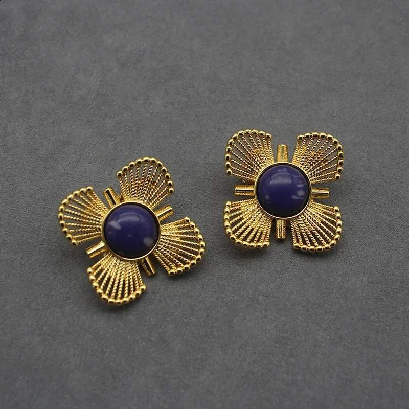 European and American floral blue retro niche jewelry ear clips 250409