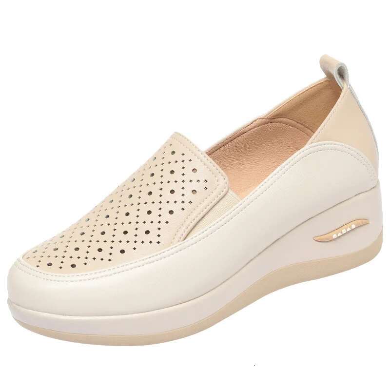 2025 Summer New Breathable and Comfortable Shallow Mouth Soft Leather Women's Designer Fashion Wedge Shoes