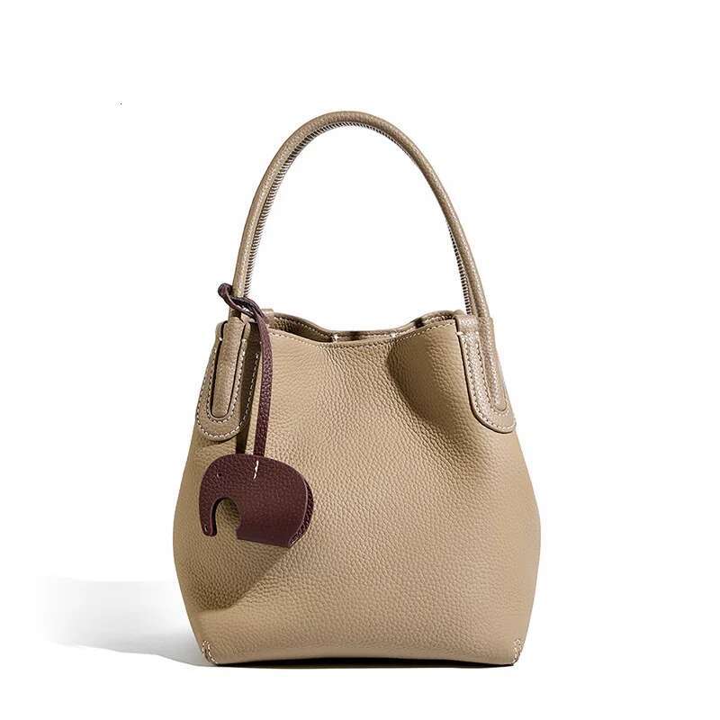 2024 Summer New Fashion Leather Bucket Niche First Layer Cowhide Retro Shoulder Oblique Span Portable Vegetable Basket Bag