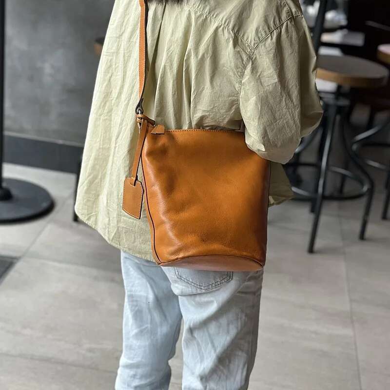 2025 New Simple Genuine Leather Women Shoulder & Crossbody Bags Natural Real Cowhide Large Capacity Casual Bucket Bag