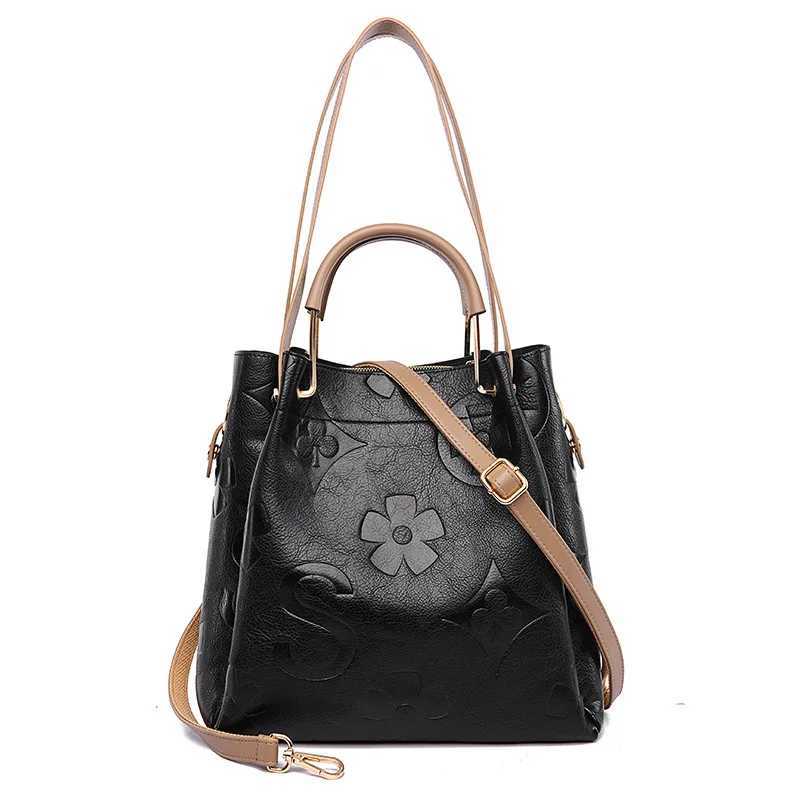 Hot selling new water bucket bag high-end durable embossed handbag large capacity mother and baby shoulder bagXJ250412