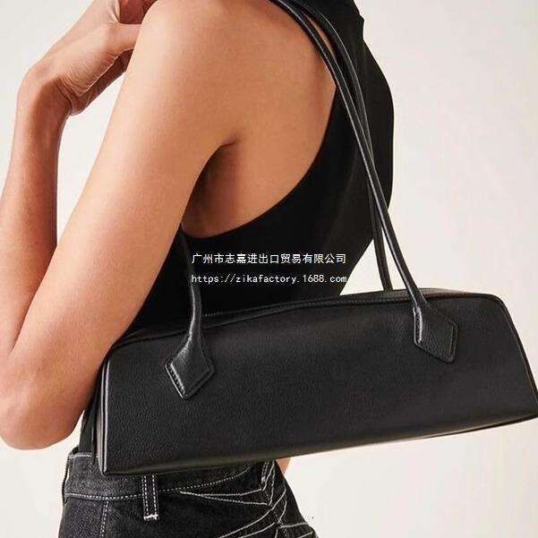 Ins Super Fire Sausage Fashionable And Niche Design High End Feeling French Stick Underarm Genuine Leather Shoulder Bag