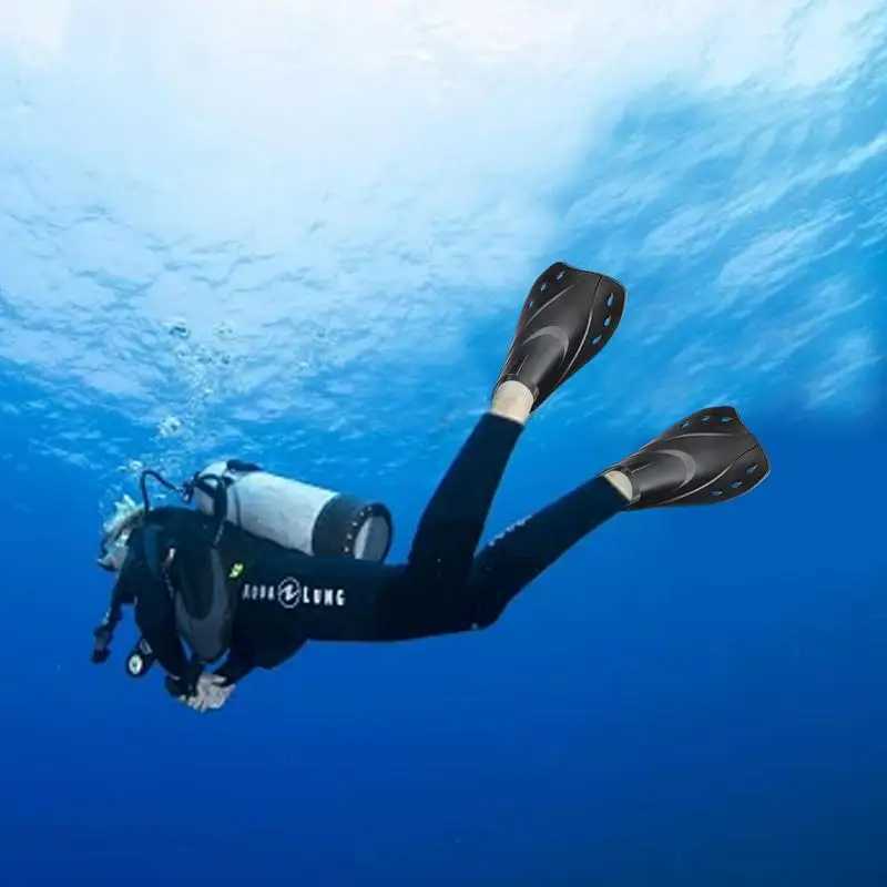 Comfortable swimming fins ergonomic and comfortable diving fins professional short fins swimming short finsY250412