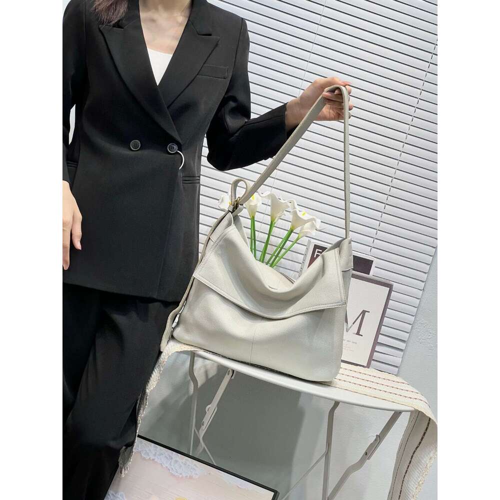 Luxury bag designer niche top natural soft leather Satchel Beach Bags slouchy casual women Totes large capacity shoulder messenger bag