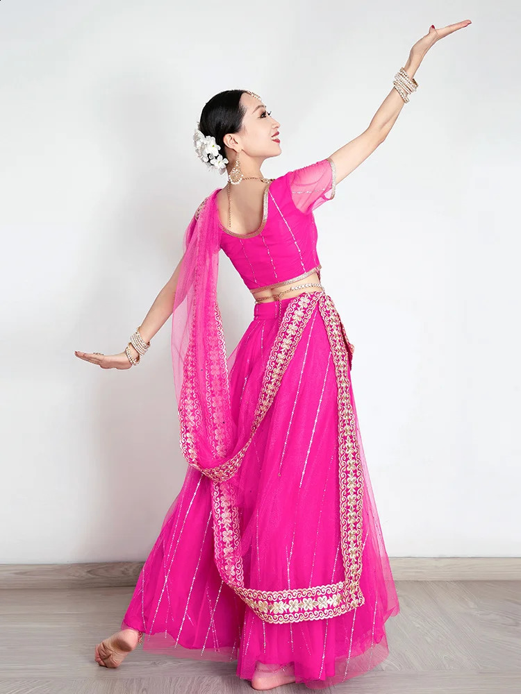 Traditional Indian clothing Pakistani sari womens elegant dress party role-playing dance dress stage dress 250411