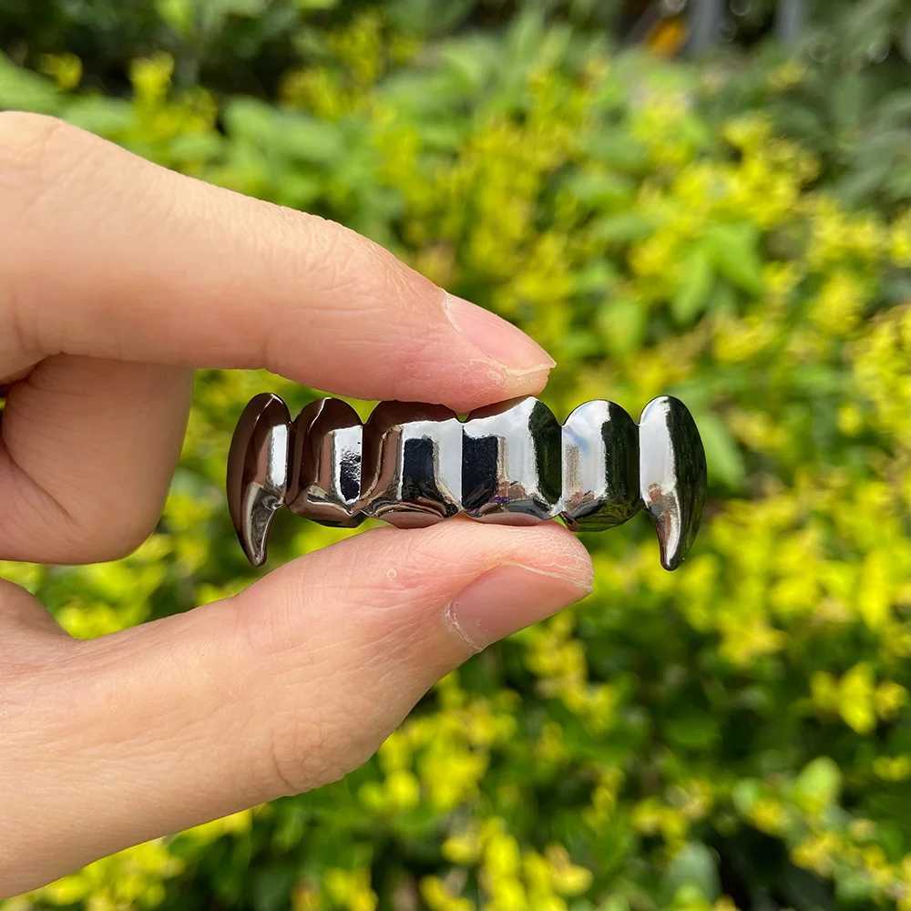 Rachelz Hip Hop Black Fangs Grillz 14K Gold Plated 6/6 Hat Decorative Dental Grill W250412