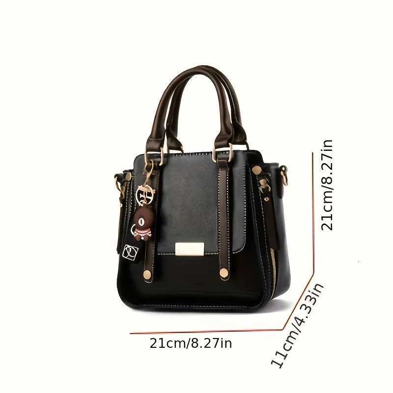 Simple and Casual 2025 New Retro Womens Mini Handbag Color Contrast Crossbody Bag Fashion PU Leather Square WalletT2511112