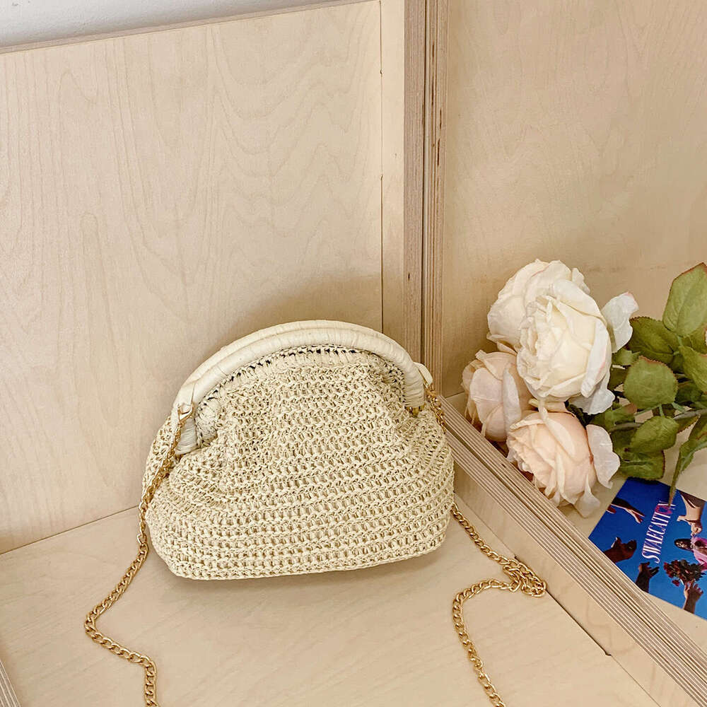 Straw Niche Shell Women 2025 Summer New Fashion Woven Crossbody Trendy Vacation Beach Bag