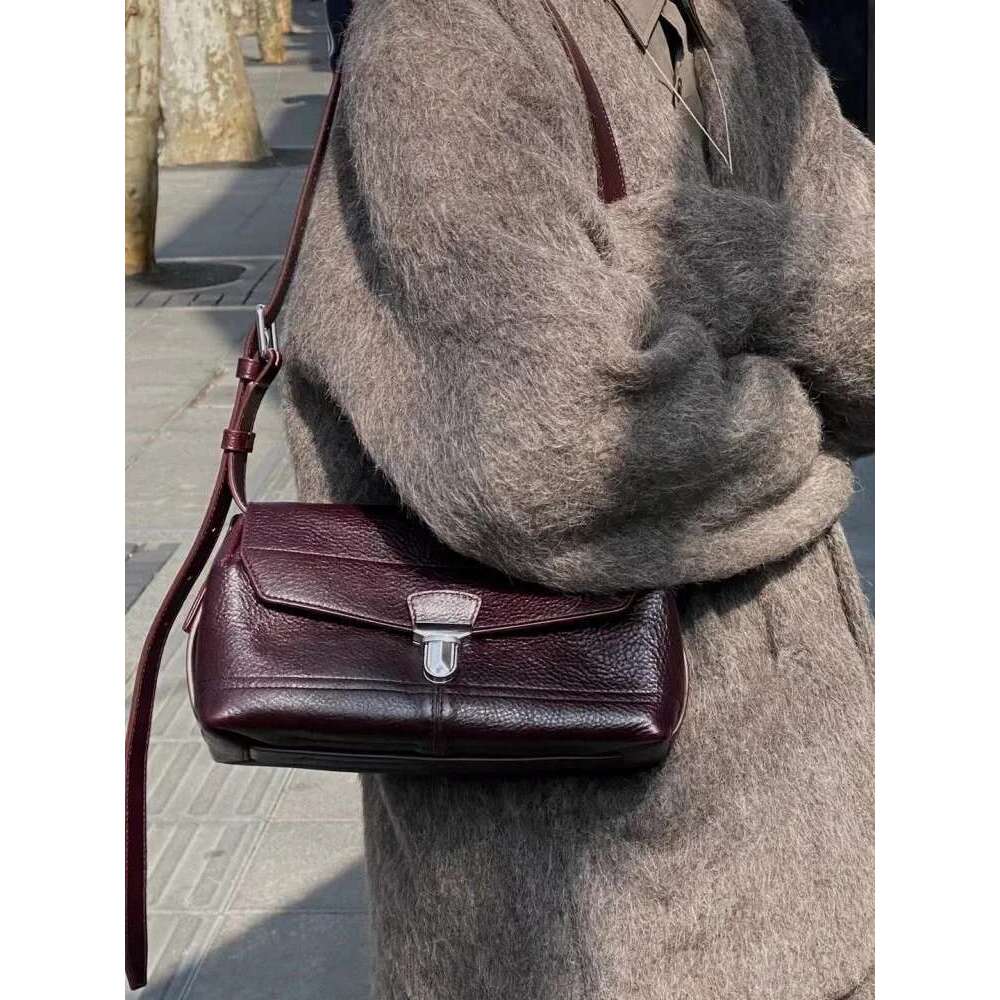 High Quality Women Cowhide Genuine Leather Shoulder Vintage Office Lady Messenger Bags New Fashion Flap Strap Crossbody Bag