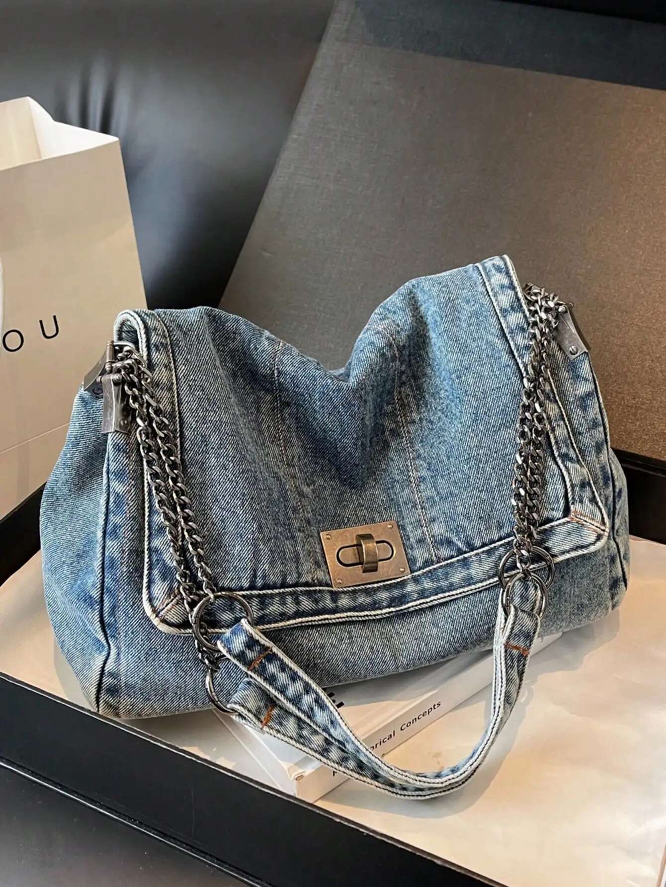 Fashionable And Versatile Shoulder Crossbody Commuting College Student Minimalist Casual Tote For Women Flap Bag