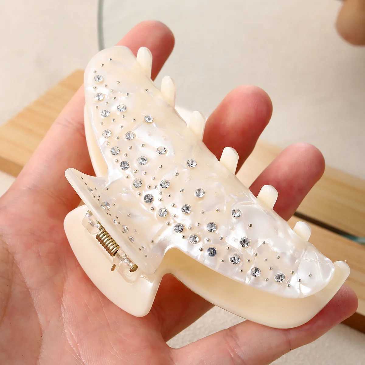1 elegant acetic acid hair clip with rhinestone decoration non slip strong chin retention clip suitable for women Y2504012
