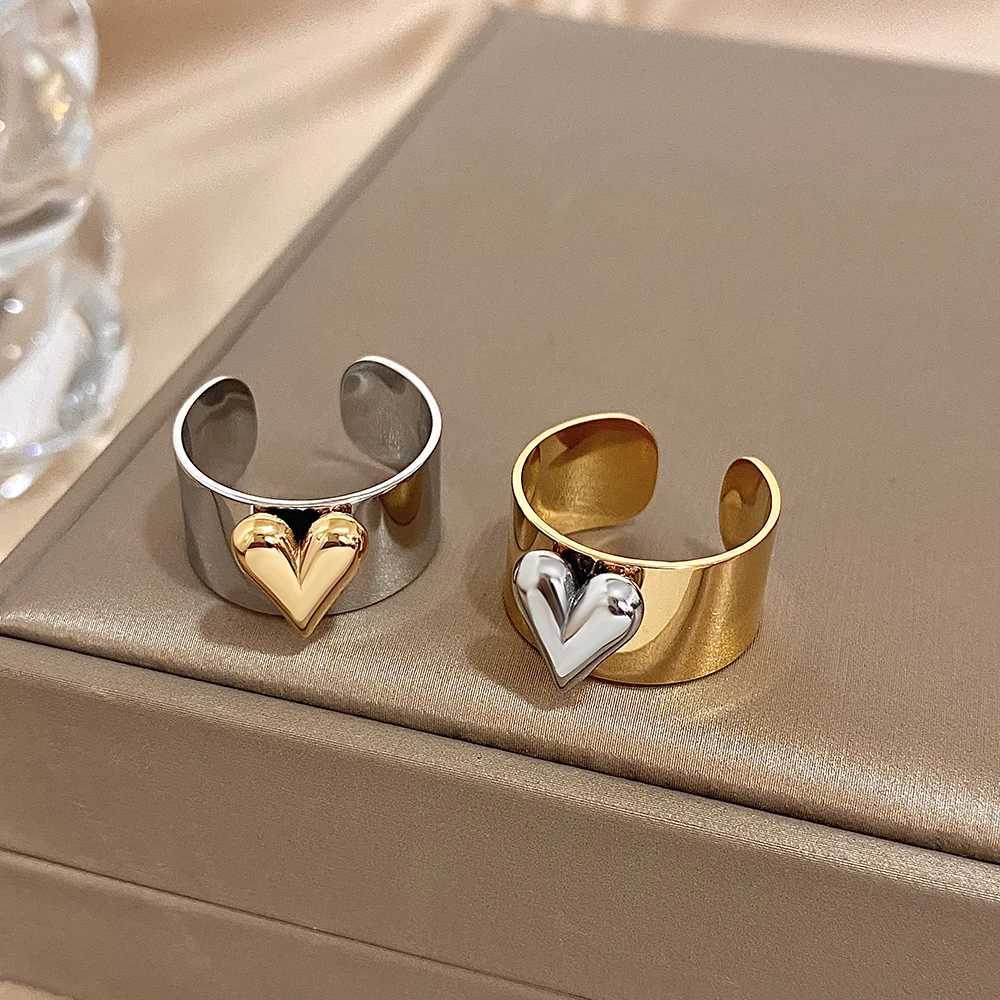 Large stainless steel heart-shaped cuff ring suitable for women trendy and wide personalized with extended European and American jewelryXJ250412