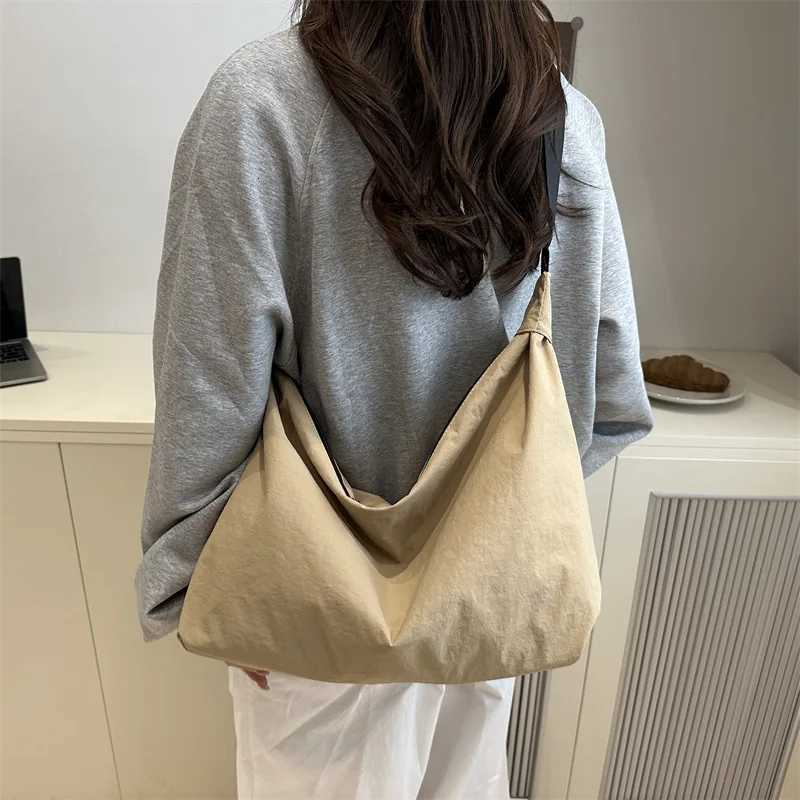 New Korean Style Crossbody Bag Large Capacity Lightweight Casual Shoulder Bag Textured Casual and Simple Design Bags for TravelT2511112