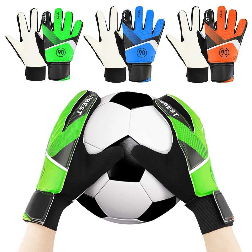 2 pairs of childrens soccer goalkeeper gloves breathable soccer goalkeeper gloves protective soccer training glovesXJ250412