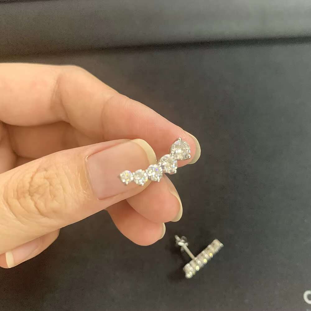Manufacturer Custom Womens Fashion Earring14K White Solid Gold Earring 2025 Moissanite Stud Earring Jewelry