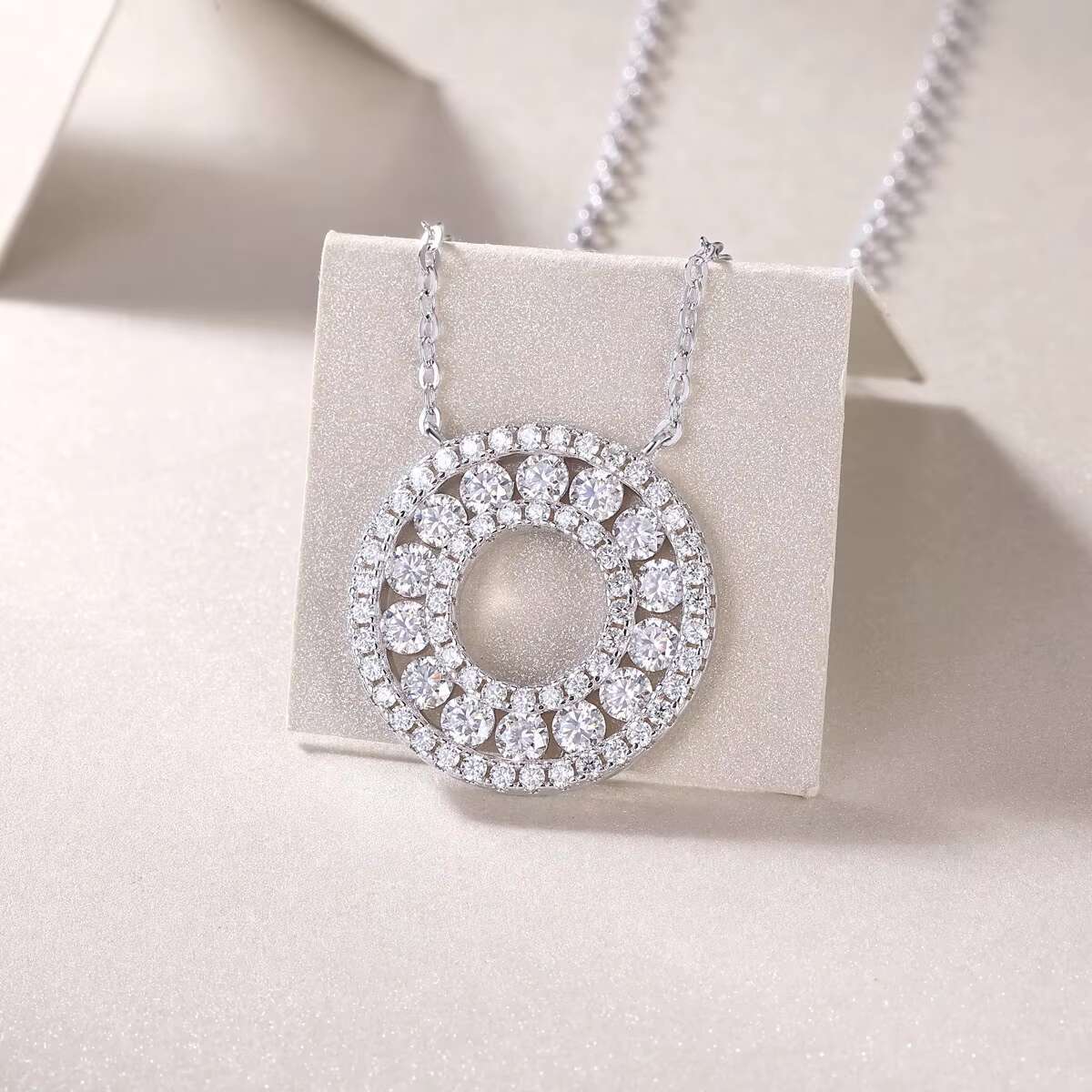 S925 Silver Moissanite Pendant Necklace Fashion Short Accessories Source for Wholesale Gift in Stock