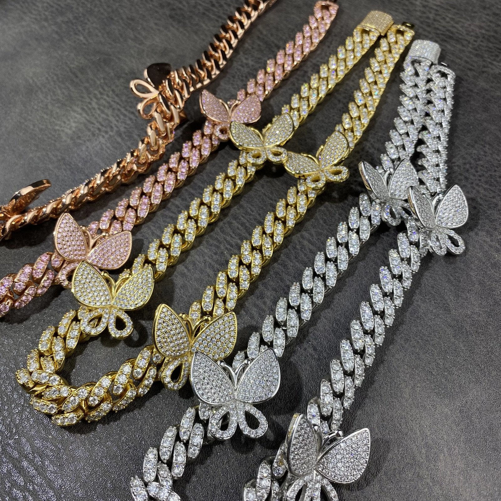 selling all diamond butterfly Cuban chain necklace hip-hop flash butterfly Miami Cuban chain necklace 250409