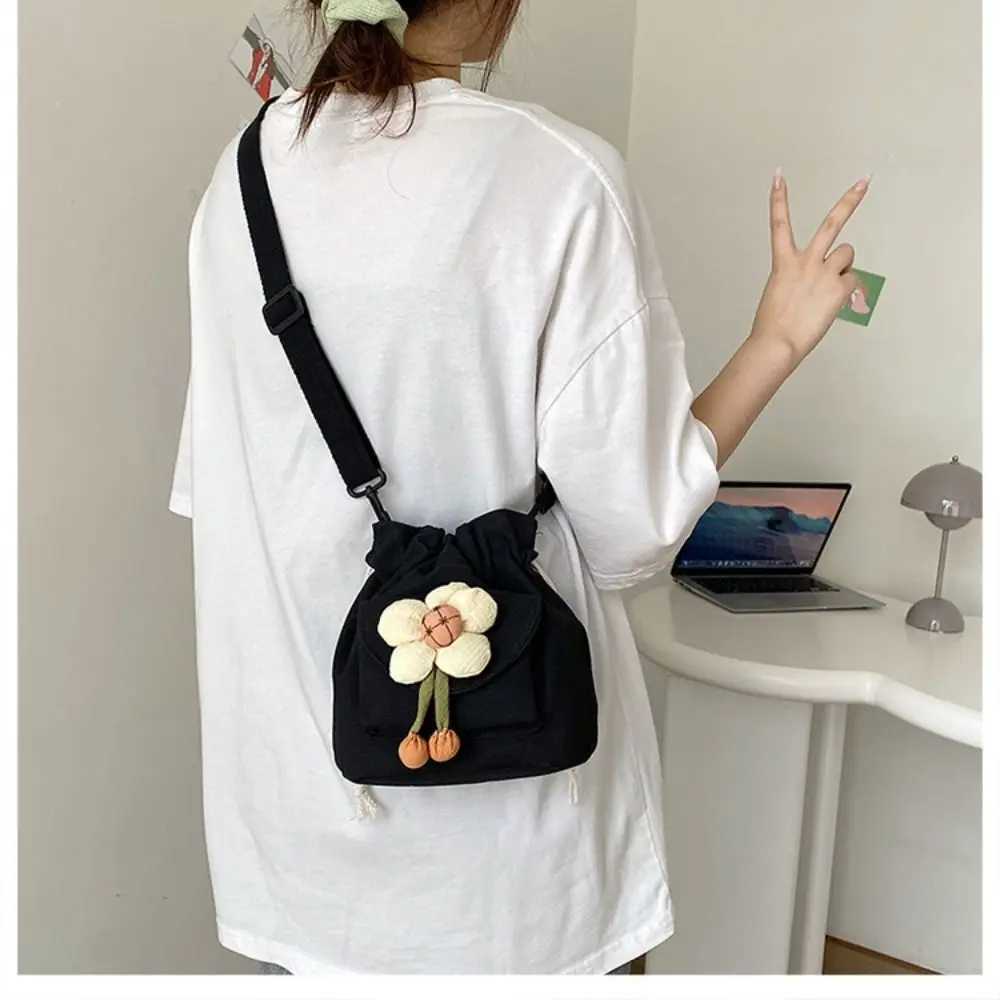 Canvas+Polyester Canvas Bucket Bag Drstring Bucket Flower Versatile Armpit Bag Japanese Style Drstring Shoulder BagXJ250412