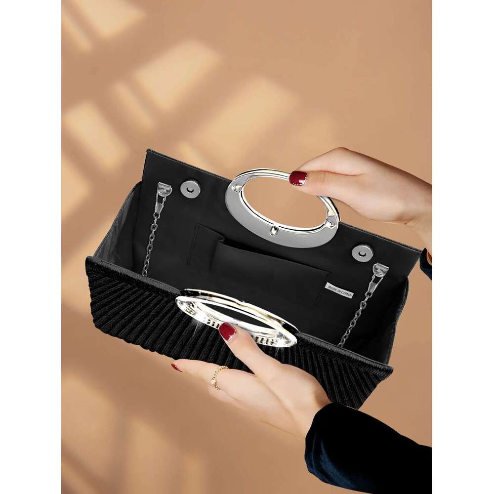 Fashionable Chinese minimalist style pleated evening dress exquisite and romantic metal chain party clutch bag, music festi