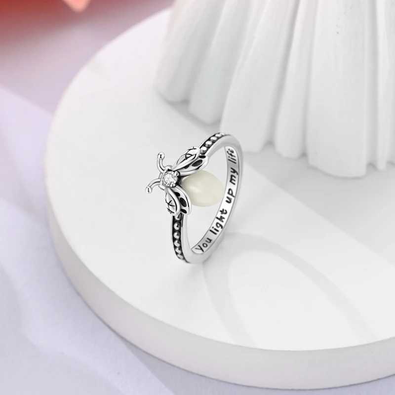 New Firefly Ring 925 Silver Sparkling Ring Womens Retro Snake Green Zirconia Handle Luxury Fashion Original Jewelry GiftXJ250412