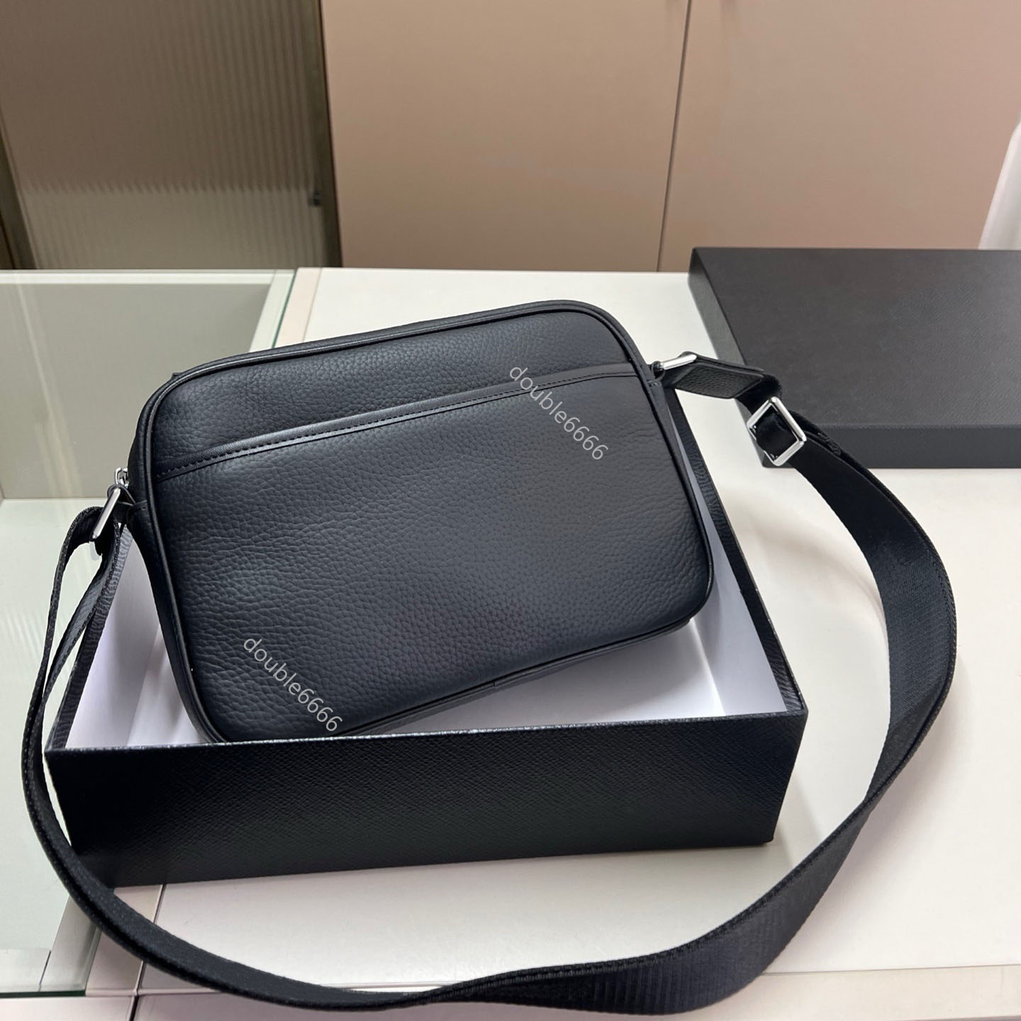 6A quality Designer cowhide Leather Camera Bag Men's Messenger Bag Fashion Shoulder Bag Crossbody Bag Waist Bag Phone Bag Travel Bag Cycling Bag chest postman bag