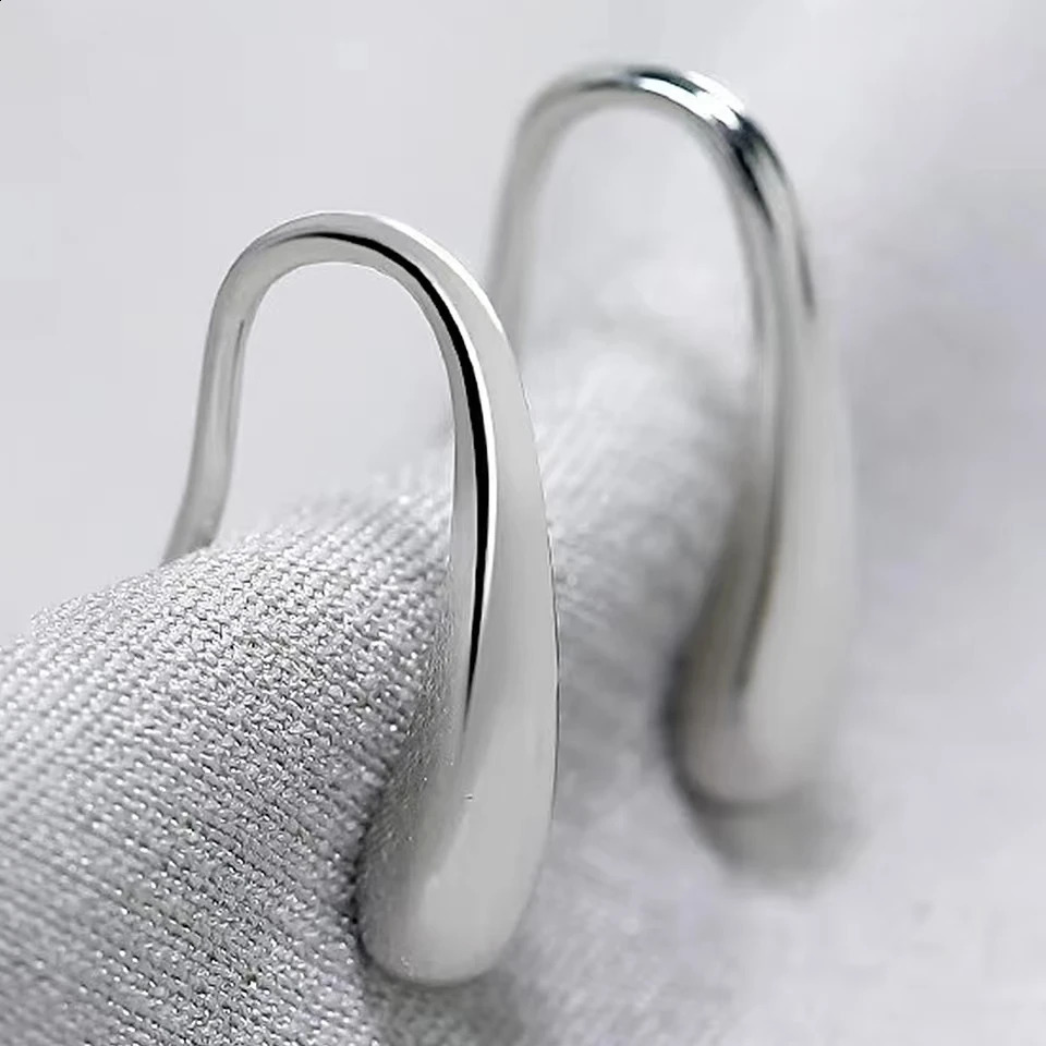 Stainless steel earrings exquisite Korean pendant earrings high-quality semi-circular curved earrings suitable for womens jewelry banquet gifts 250409
