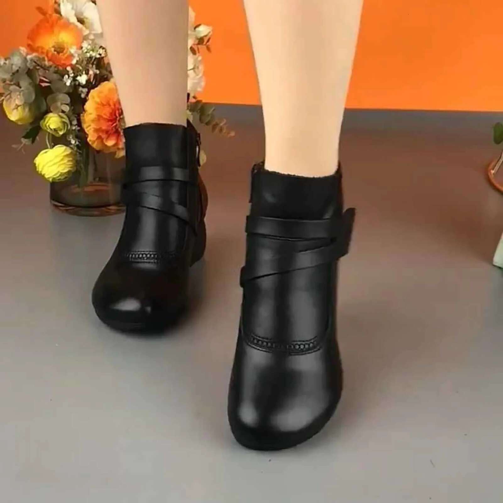 2025 Summer New Low cut Comfortable Solid Color Designer Fashion Thick Heel Ankle Boots