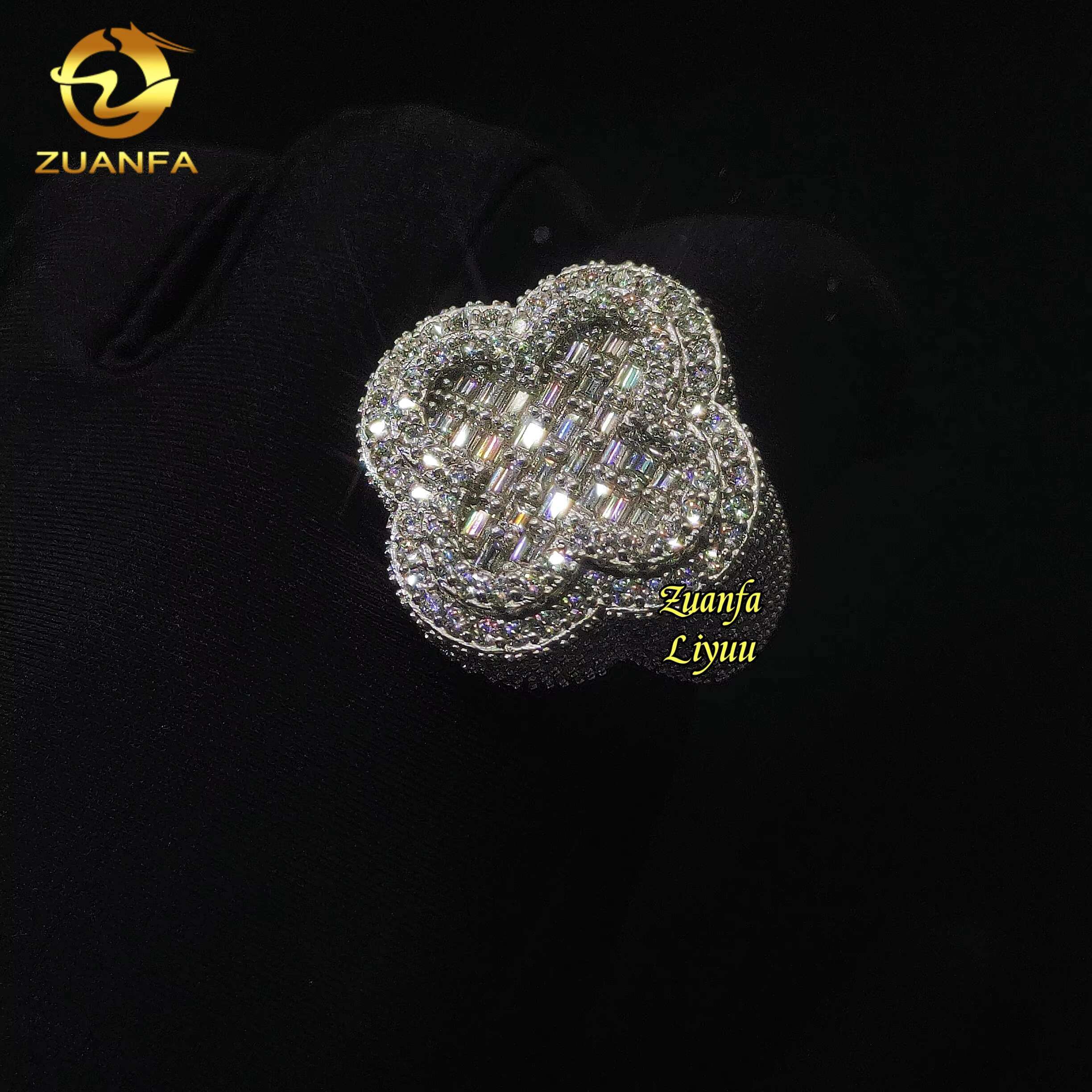 New Arrival Full Iced Out Moissanite Diamond Rings Fashion Hip Hop Clover Ring Baguette Diamond Engagement Rings for Men Women