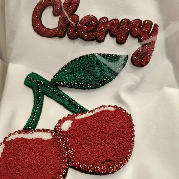 Autumn Flower Cherry Harvester Early Spring Casual Loose Fit Retro Round Neck Short Sleeve T-shirt for Women 250410