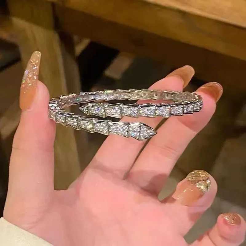 Fashion Shiny Zircon Snake Bone Open Bracelet Bangles Exquisite Women Wedding Party Accessories GiftC250411