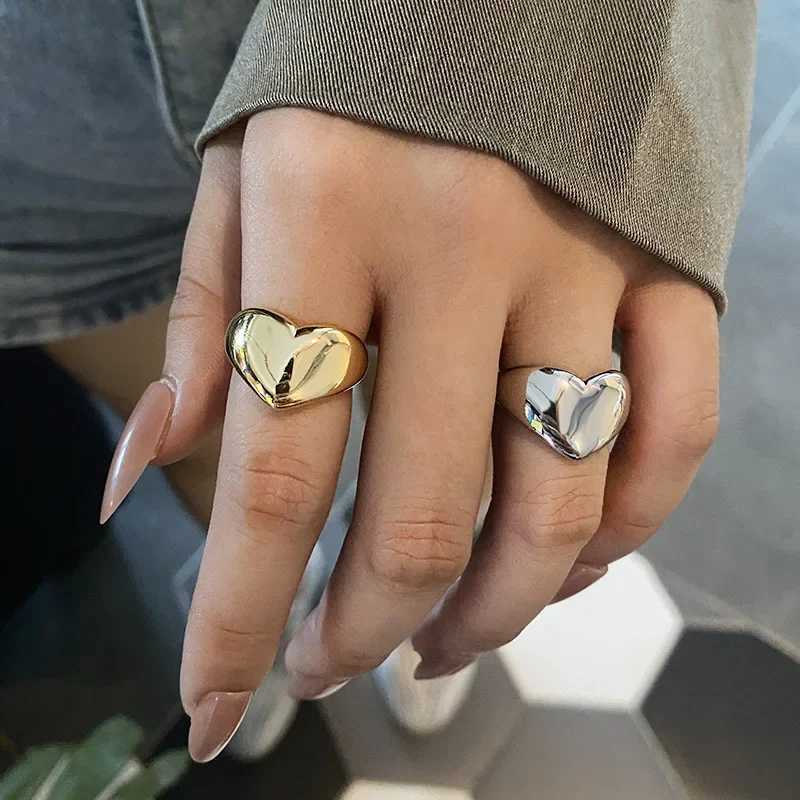 Stainless steel simple smooth metal heart-shaped ring mens Y2K Tren open ring Korean elegant party jewelry couple giftXJ250412