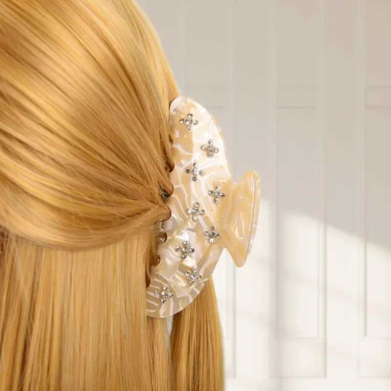 Cute Korean rhinestone hair claw acrylic elegant yellow striped crab hair clip womens winter hair accessory Y2504012