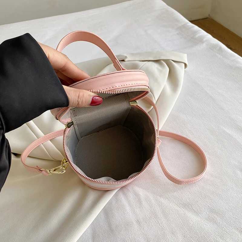 Embroidery Mini Shoulder Bag Womens Summer Bucket Bag Sahel Fi Cylinder Design Cross Body Bag Luxury Womens HandbagXJ250412