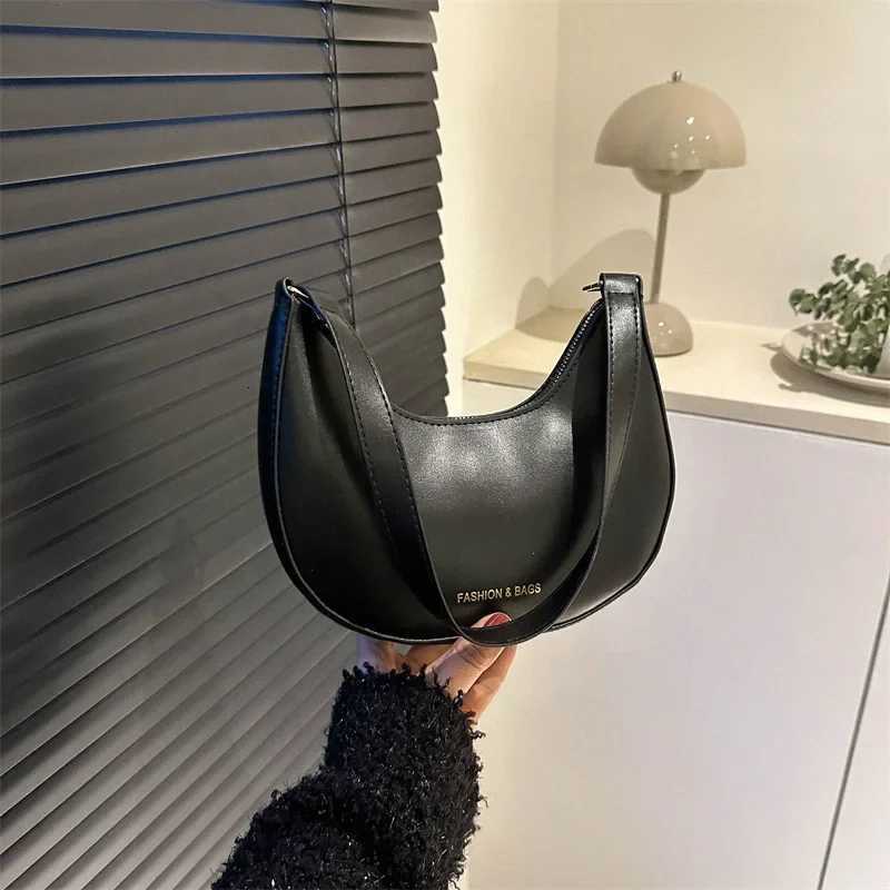 Luxury Design Shoulder Bags for Women Half Moon Hobo Bag Lady Fashion Brand Underarm Bags Cowhide Leather Small Clutch HandbagT2511112