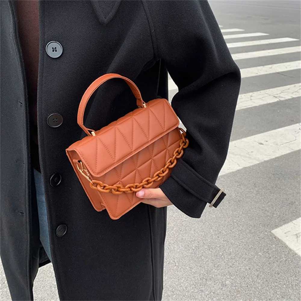 Fashion Plaid Women Shoulder Bag Chain Crossbody Bags Brand Designer Trendy Female Handbags and Purses Small Flap Top Handle BagT2511112